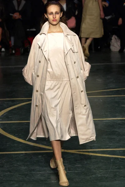 Look 2